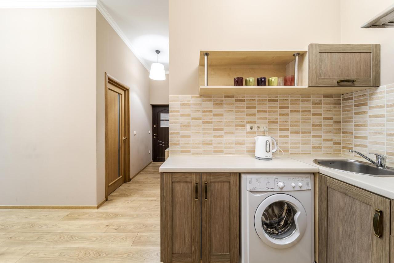 Apartment On Stavropihiiska Street 1 Lviv Exterior photo