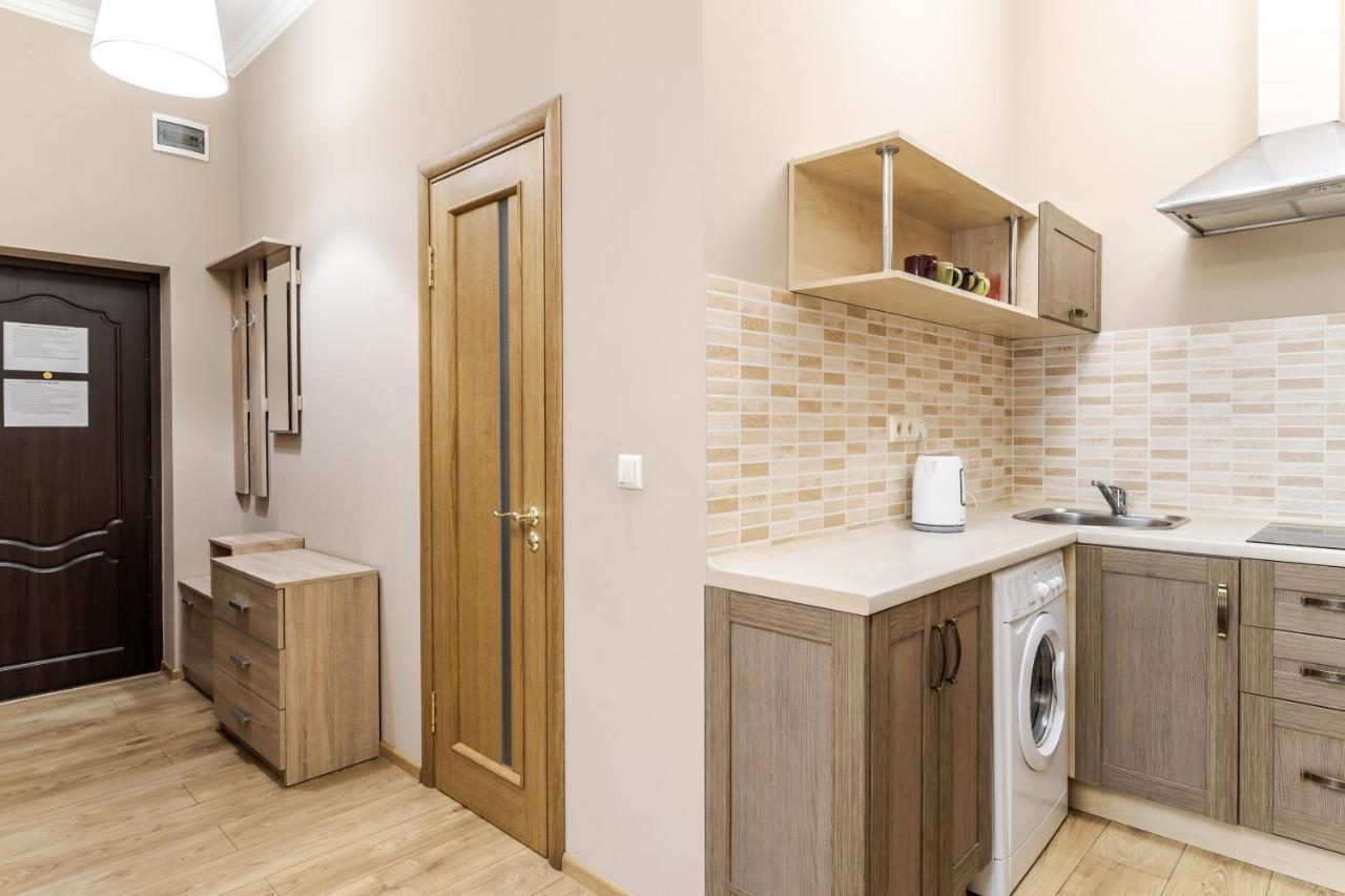 Apartment On Stavropihiiska Street 1 Lviv Exterior photo