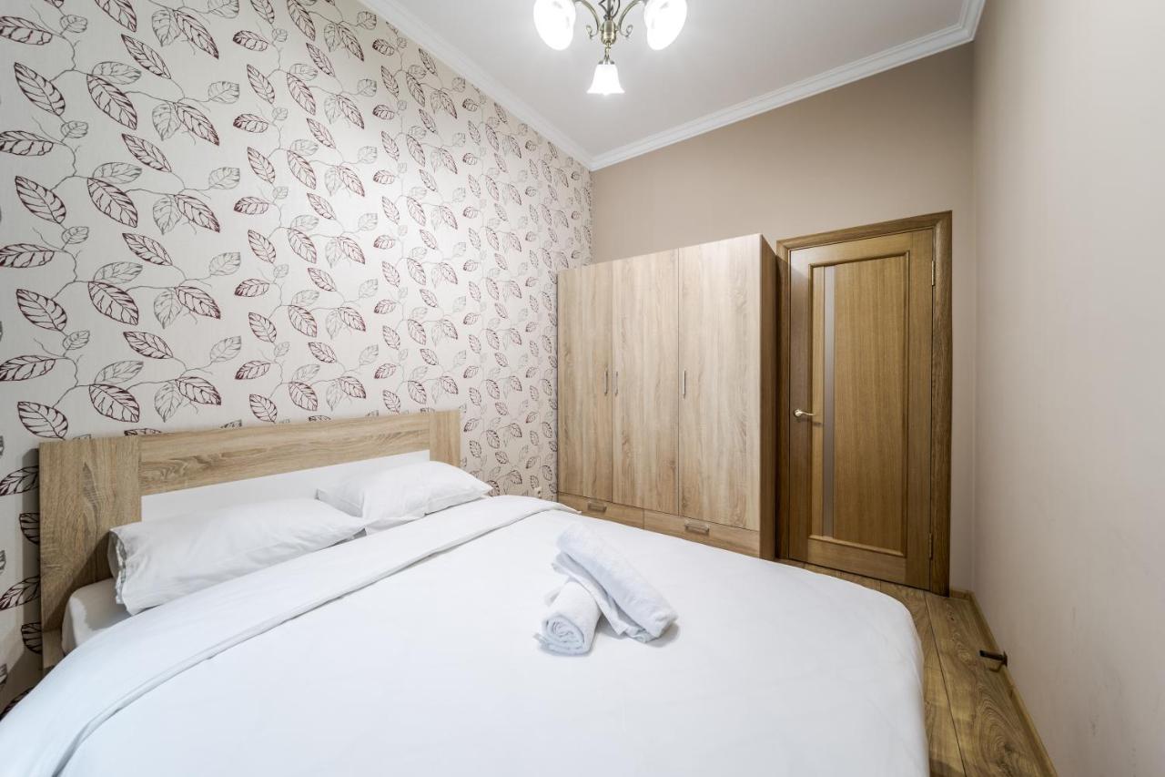 Apartment On Stavropihiiska Street 1 Lviv Exterior photo