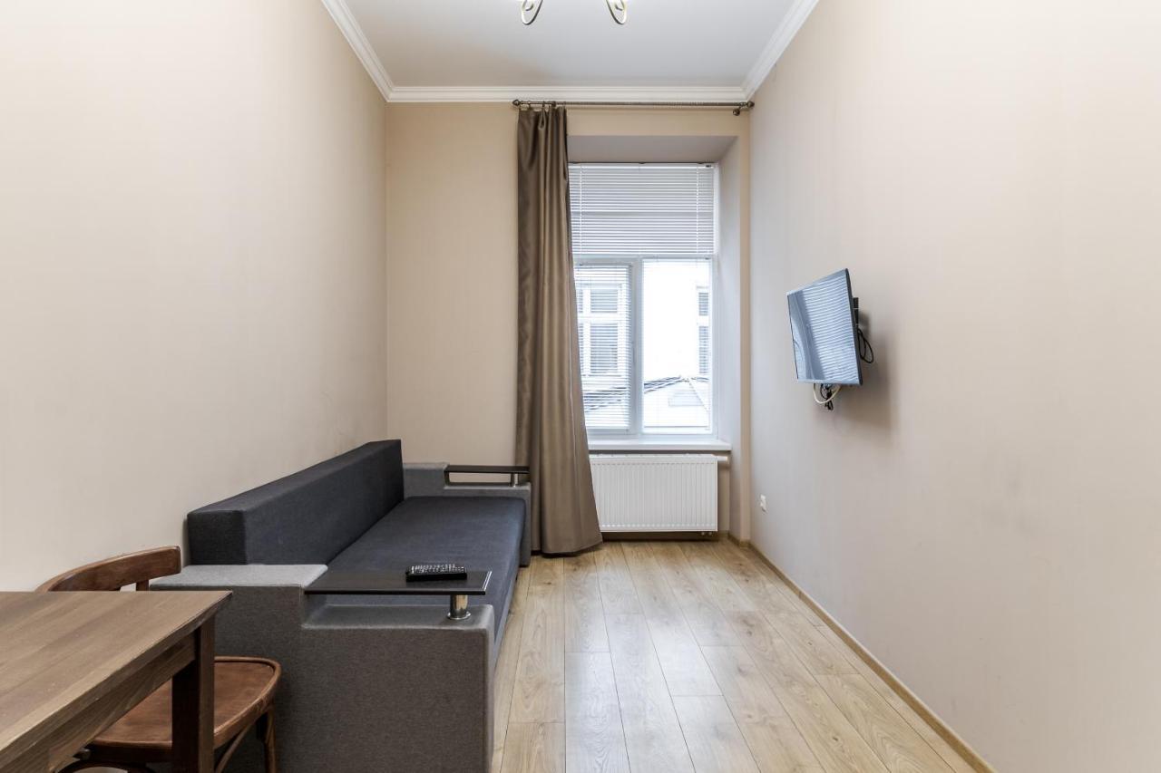 Apartment On Stavropihiiska Street 1 Lviv Exterior photo